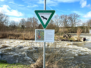 New signs along the Nidda to protect habitats