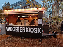 Feierabendkarrée: Frankfurter Brauunion lädt in den Weihnachtsbiergarten im Gutleut