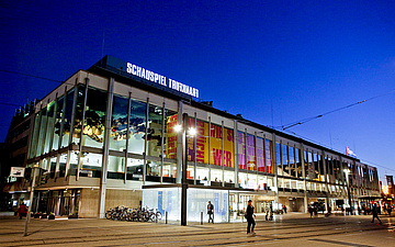 Schauspiel Frankfurt eröffnet Saison mit facettenreichen Programm