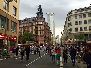 50.000 Besucher bei der zehnten Bahnhofsviertelnacht