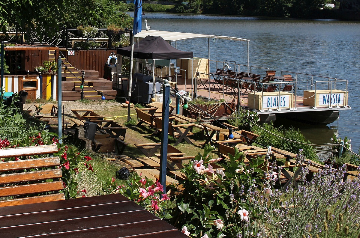 Frankfurt single bar