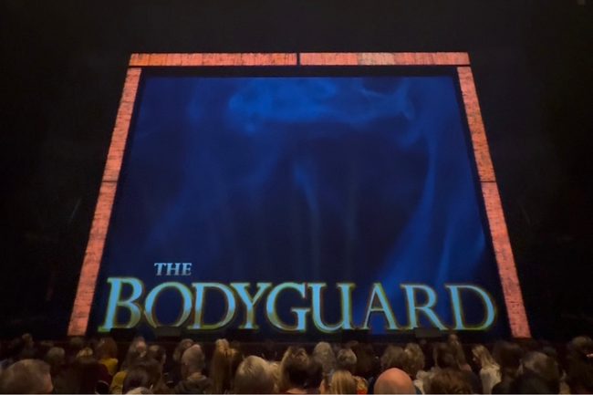 „The Bodyguard“ bringt internationalen Musicalglanz in die Alte Oper