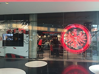 Neuer Eintracht Fanshop im MyZeil eröffnet