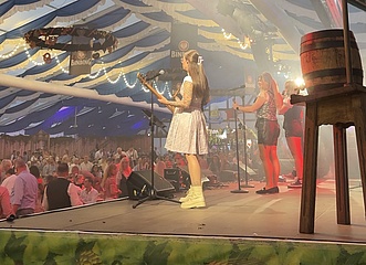 FRANKFURTER OKTOBERFEST: AUFTAKT MIT BORIS RHEIN