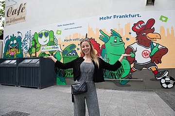 #cleanffm brings the anti-garbage monster to Kleinmarkthalle