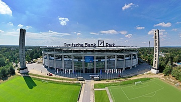 Impfung im Waldstadion – Eintracht bietet Impftermine im Deutsche Bank Park