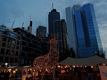 CityXmas 2022: Frankfurts frühester Weihnachtsmarkt am Opernplatz eröffnet
