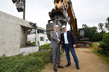 Startschuss für den Neubau des Eintracht-Zentrums an der Commerzbank-Arena