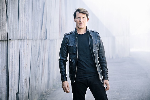 James Blunt - "The Stars Beneath My Feet"-Tour
