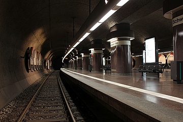 Warning strike on public transport on Tuesday: suburban trains and buses are running! - UPDATE