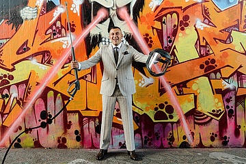 CLOTHES MAKE PEOPLE: Graffiti - works of art and illegal nuisance