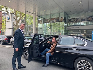 BMW Group stellt 75 Fahrzeuge für Klinikpersonal in ganz Hessen zur Verfügung