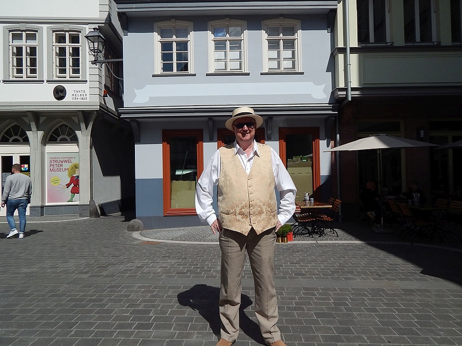 Entdecke Die Veranstaltung Bappi On Balcony In Rhein Main Frankfurt Tipp