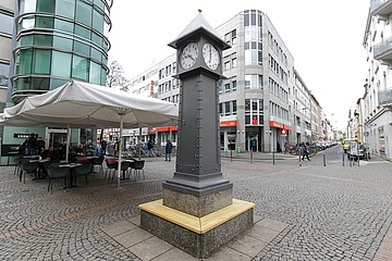 Bornheimer Uhrtürmchen erstrahlt in neuem Glanz