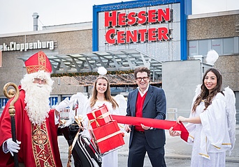 Eröffnung des neuen Parkhauses am Hessen-Center Frankfurt durch den 'Heiligen Nikolaus'