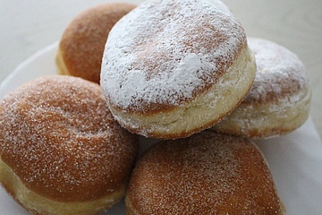 Fastnacht genießen im Lockdown – Wo gibt es in Frankfurt die besten Kreppel?