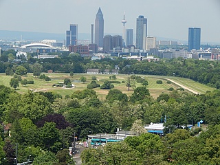 A piece of the racecourse for the Frankfurt sports clubs