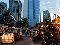 CityXmas 2022: Frankfurts frühester Weihnachtsmarkt am Opernplatz eröffnet