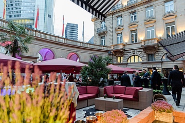 Steigenberger Frankfurter Hof invites to Grill &amp; Chill Events with Live Music