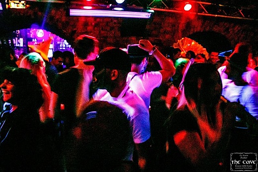 Ladiesnite in Loserville