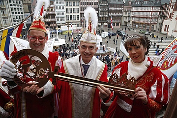 Die Narren stürmen den Römer