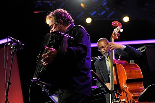 Richard Galliano und Ron Carter 