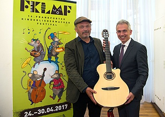 'Tür auf!': Ferri and guests invite to children's songwriter festival