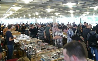 Schallplatten- & CD-/DVD-Comic-Börse