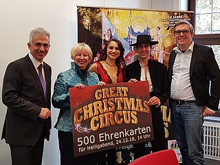 'Heiligabend im Great Christmas Circus' - Ticketübergabe zur Charity-Aktion