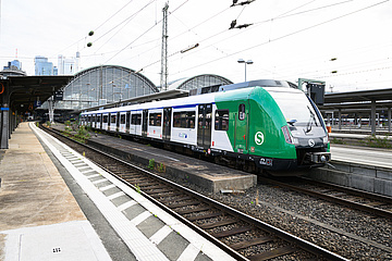 MEHR PLATZ, STECKDOSEN UND NEUES DESIGN FÜR DIE S-BAHN