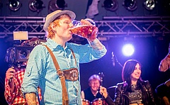 Für den guten Zweck: Ed Sheerans Masskrug wird versteigert