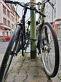 Traffic turnaround in Frankfurt? The SUV among the bikes and always drama about parking