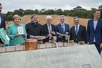 Meilenstein für Großprojekt: Grundstein zum Bau des neuen DFB in Frankfurt gelegt