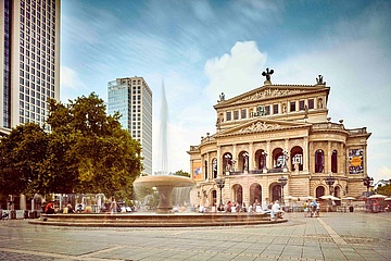 Alte Oper lädt zum Public Viewing auf dem Opernplatz