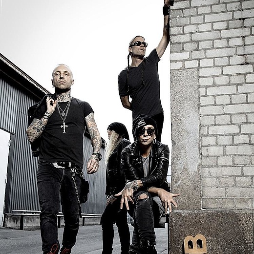 Backyard Babies & The Bones