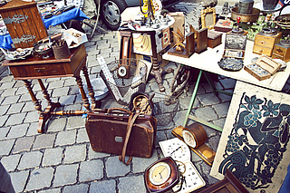 Nostalgischer Antik- und Edeltrödel Markt 