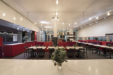 Fresh bistro cuisine at the Museum Angewandte Kunst