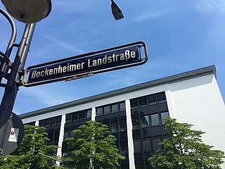 Part of Bockenheimer Landstraße becomes one-way