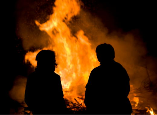 Osterfeuer am Frankfurter Riedberg
