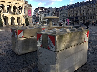 Sicherheit in Frankfurt: Temporärer Zufahrtsschutz an öffentlichen Plätzen