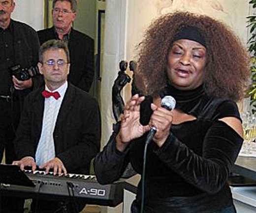 Jazz-Matinée: Petit Fleur mit Special Guest Jean Lyons