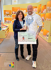 Hippmanns.de spendet 1.000 Euro an Struwwelpeter Museum