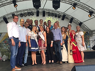 Her Highness Larissa I - Frankfurt has a new cider queen