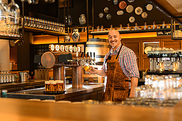 'Clothes make the man' invites to a photo shoot at the Brauhaus