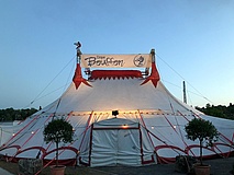 The new show of Cirque Bouffon LUNATIQUE enchants in Wiesbaden