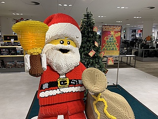 Aktion 'Ihr Weihnachtsgeschenk für Frankfurter Kinder' findet zum 27. Mal statt