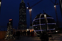 Europa-Weihnachtsmarkt auf dem Dach des Skyline Plaza geht in die zweite Runde