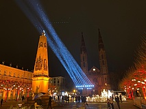Enjoy the magic of Christmas lights on the Luisenplatz Wiesbaden
