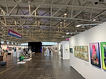 Discovery Art Fair verwandelt die Messe Frankfurt in ein pulsierendes Kunstuniversum