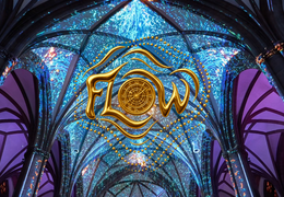 FLOW: Immersive Lichtshow in der Dreikönigskirche